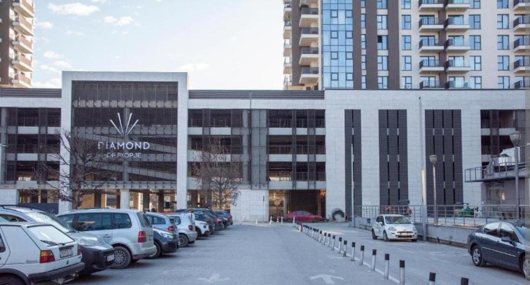 Nina Apartment Diamond Limak Skopje Buitenkant foto